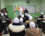 الشرطة تقدم التوعية والارشاد بمدرسة بنات المغير الثانوية شمال شرق رام الله