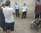 الشرطة تعقد محاضرة دينية للنزلاء المواقيف في النظارة  بسلفيت