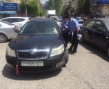 الشرطة تطلق مبادرة "كمامتك بدل مخالفتك" في رام الله