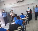 الشرطة تستهدف طلبة مدارس علار ضمن مشروع التوعية الصحية في طولكرم.