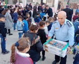 الشرطة تنظم فعاليات ترفيهية وتوزع هدايا على الأطفال في قلقيلية