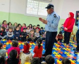 الشرطة تنظم يوم مروري في مدرسة بالخليل