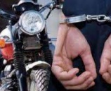 الشرطة تقبض على مشتبه فيه بسرقة  دراجات كهربائية  في قلقيلية 