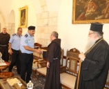 الشرطة تشارك بالاجتماع التشاوري لتعزيز الأمن داخل كنيسة المهد ومحيطها وتشجيع السياحة في بيت لحم