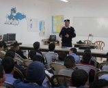 الشرطة تنظم سلسة من المحاضرات الشرطية لطلبة مدارس الشهداء والمرابطين وفلسطين في قلقيلية