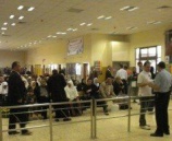 22 ألف مسافر تنقلوا عبر معبر الكرامة والشرطة تقبض على 15مطلوباً