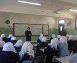 الشرطة تواصل محاضرات التوعية والإرشاد الأمني لطلبة المدارس في قلقيلية