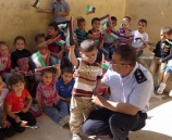 طوباس : الشرطة تنظم يوم ترفيهي لأطفال روضة المنى في طمون