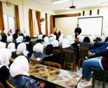 الشرطة تعقد محاضره عن الجرائم الالكترونية ومخاطر الانترنت لمدرسة بنات حسن القيسي بطولكرم
