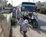 الشرطة تضبط حافلة رياض أطفال حمولة 55 ركاب وبداخلها 71 راكبا في رام الله