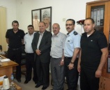 شرطة ضواحي القدس والدفاع المدني يجتمعان مع محافظ القدس