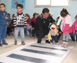 الشرطة وجمعية الأمل الخيرية للصم تنظمان نشاطا للأطفال في قلقيلية
