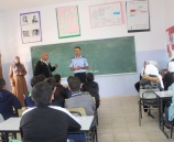 المركز المتنقل ينظم محاضرة توعية حول المخدرات بمدرسة زيد بن حارثة المختلطة في الخليل