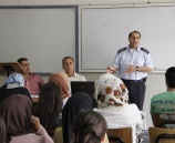 الشرطة تنظم محاضرة توعية لمتطوعي جمعية الهلال الأحمر في الخليل