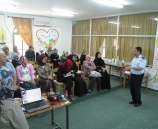 الشرطة وجامعة القدس المفتوحة تنظمان ورشة عمل حول العنف ضد المرأة بقلقيلية