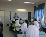الشرطة تنظم محاضرات توعية لطالبات مدرسة عطارة في رام الله