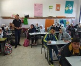 الشرطة تنظم ثلاثة محاضرات حول مخاطر الانترنت والمخدرات  لطلبة المدارس بسلفيت