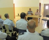 الشرطة تعقد محاضرة في مركز بلعا في طولكرم