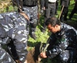 الشرطة تزرع الاشجار في فعاليات " شجرة لكل اسير  " في جنين
