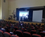 مسرح حارة يقدم عرضاً مسرحياً في كلية فلسطين للعلوم الشرطية في أريحا