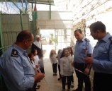 مركز الشرطة المجتمعي المتنقل ينظم نشاط ترفيهي توعوي لأطفال روضة الهدى في صيدا بطولكرم