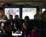 الشرطة تضبط مركبة أطفال حمولة 19 راكب بداخلها 32 طفل في قلقيلية