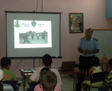 الشرطة تطلق مشروع الشرطي الصغير لطلاب المخيمات الصيفية في أريحا