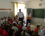 الشرطة تواصل تنظيم محاضرات التوعية لطلبة المخيمات الصيفية في طوباس