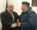 مدير شرطة محافظة قلقيلية يكرم مدير الخدمات الطبية العسكرية في قلقيلية