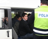 الشرطة تضبط مركبة حمولة 7 ركاب بداخلها 13 راكب في قلقيلية
