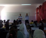 الشرطة تطلق برنامج التوعية في مدرسة عمر بن الخطاب  في أريحا