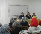 الشرطة تنظم محاضره حول حماية الأسرة لطلبة جامعة القدس المفتوحة في طوباس