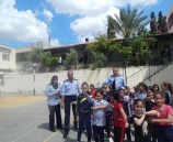 مركز الشرطة المجتمعي المتنقل يستهدف مدارس نزلة عيسى بالتوعية الشرطية في طولكرم