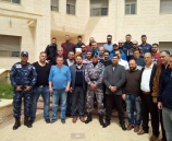 الشرطة تخرج 40 موظفا من بلدية الخليل شاركوا في معسكر تعايش في اريحا