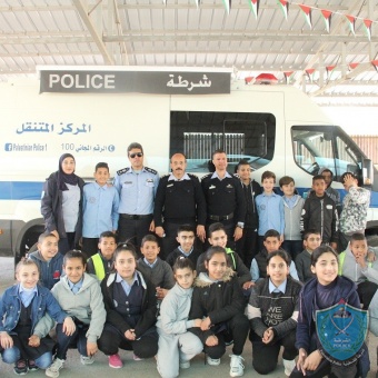 المركز المتنقل ينظم يوم  للتوعية الشاملة في مدرسة الفرقان الاسلامية في أريحا