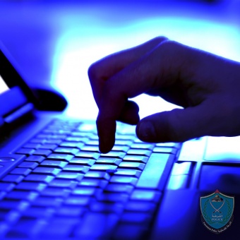 الشرطة تقبض على مشتبه فيه بسرقة حساب شخصي على مواقع التواصل الإجتماعي في نابلس