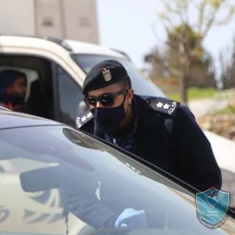 الشرطة والأجهزة الأمنية تغلق 15 محل وتضبط 10 مركبات في محافظة الخليل 