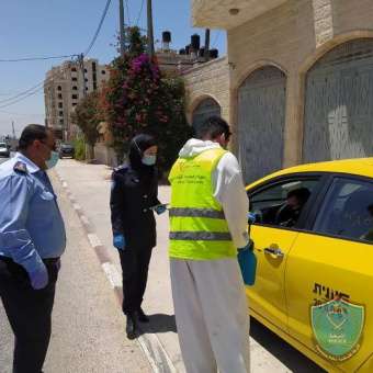 المركز المتنقل ينظم نشاطا توعويا حول فايروس كورونا بالتعاون مع الشركاء في ضواحي القدس