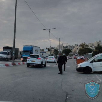 الشرطة تغلق محال تجارية وتحرر مخالفات سلامة عامة ومرورية في ضواحي القدس
