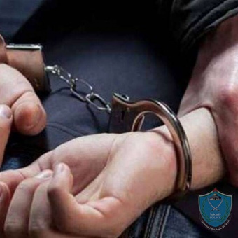 الشرطة تقبض على شخص لصدور 30 أمر حبس بحقه بقيمة مالية تجاوزت مليون شيقل في قلقيلية