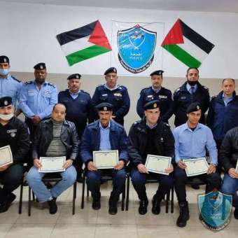 الشرطة تختتم دورة التدريب أثناء الخدمة لمنتسبي شرطة طولكرم تعديل