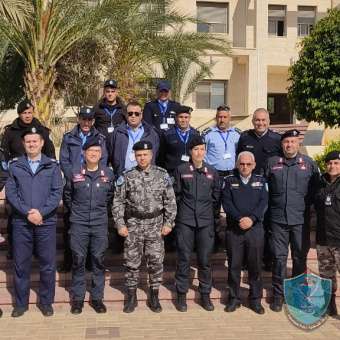 الشرطة تخرج دورة متخصصة في كلية فلسطين للعلوم الشرطية باريحا
