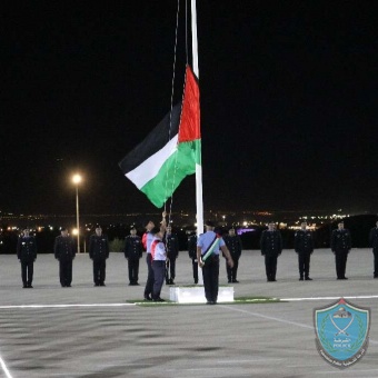 الشرطة تحتفل بيوم العلم الفلسطيني في كلية فلسطين للعلوم الشرطية