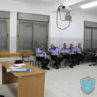 كلية فلسطين للعلوم الشرطية تفتتح دورة المستجيب الأول للرعاية الصحية في مراكز الاصلاح والتأهل 