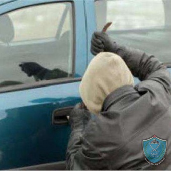 الشرطة تقبض على مشتبه فيه بسرقة 6 مركبات في أريحا