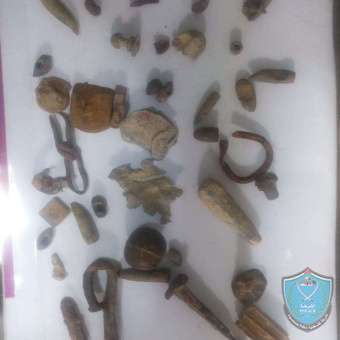 الشرطة تضبط قطعا أثرية في اريحا