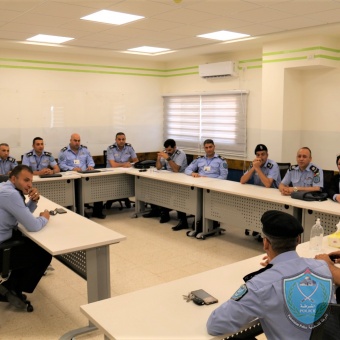 كلية فلسطين للعلوم الشرطية تختتم البرنامج التدريبي لدورة القيادة المتوسطة الخامسة