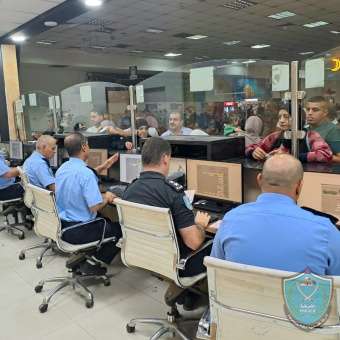 45 ألف مسافر تنقلوا عبر معبر الكرامة الأسبوع الماضي 