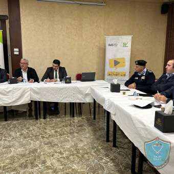الشرطة تشارك بورشة عمل حول دور وسائل الإعلام بخلق بيئة مستدامة بنابلس