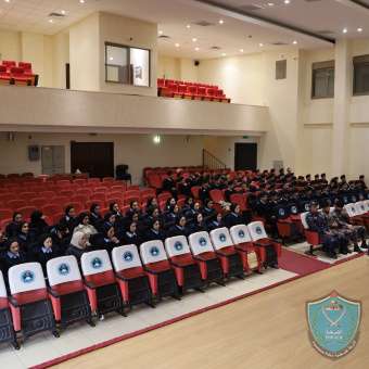 الشرطة تخرج دورتي الادارة الشرطية والتمكين الشرطي
